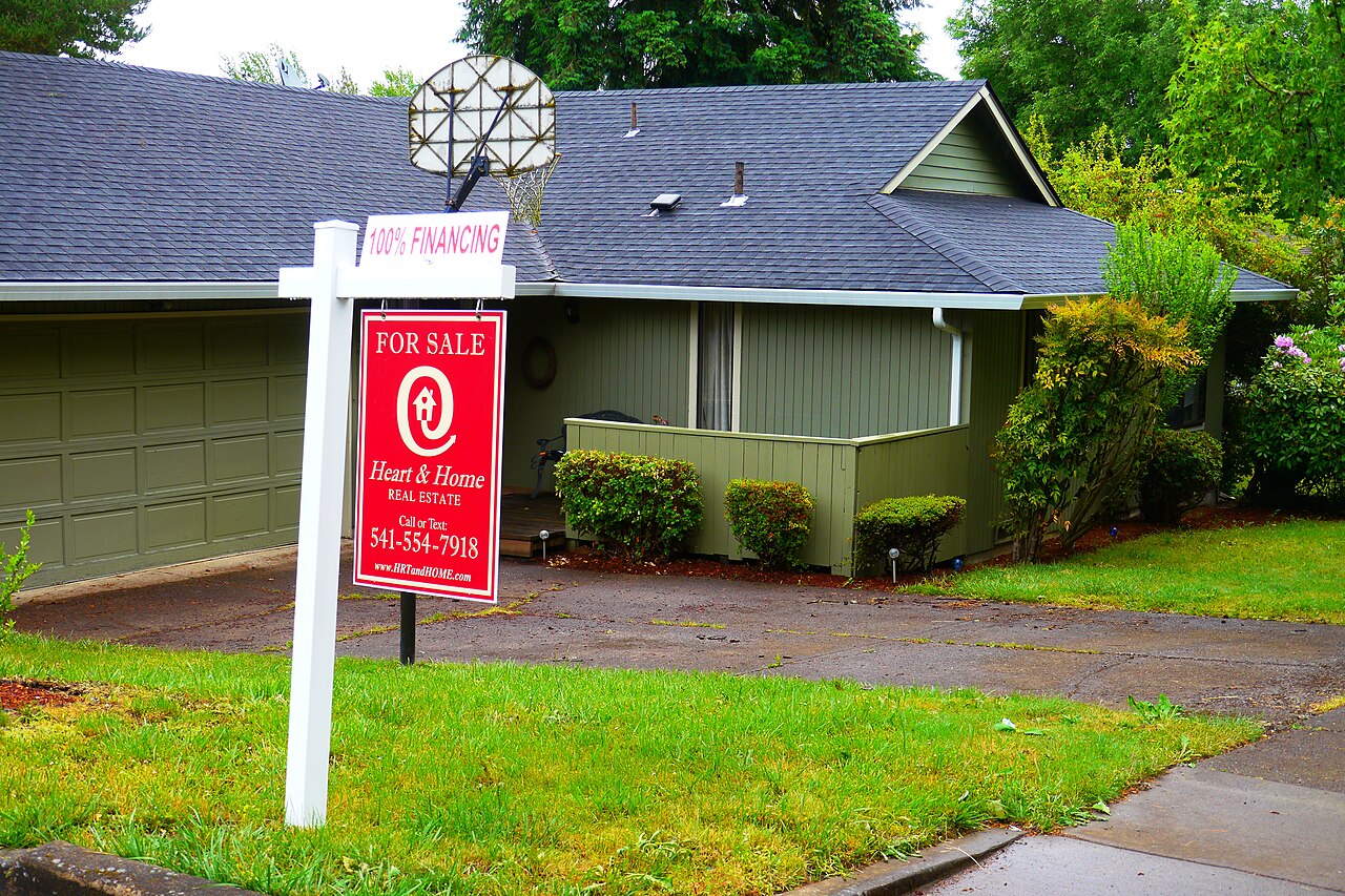 Mortgage Rates Hit a One-Year High as Oil and Inflation Bite