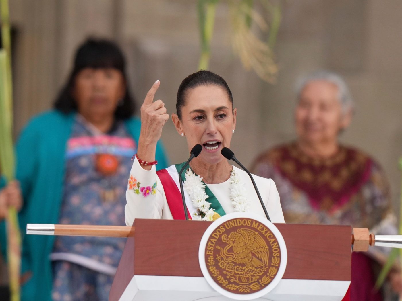 Peru bans Mexico’s President Sheinbaum as diplomatic dispute grows